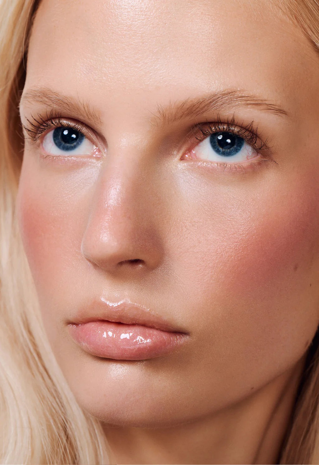 Rhode - Pocket Blush: tan line